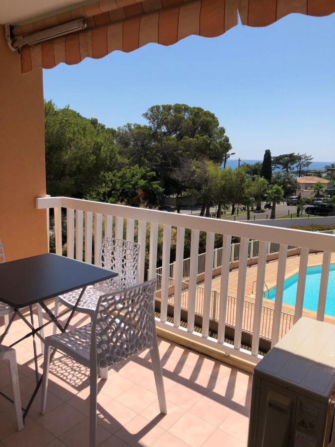 Apartment Newly Renovated Aircond-Wifi-Pool-Sea View-150M To Beaches- Saint Aygulf Exteriér fotografie