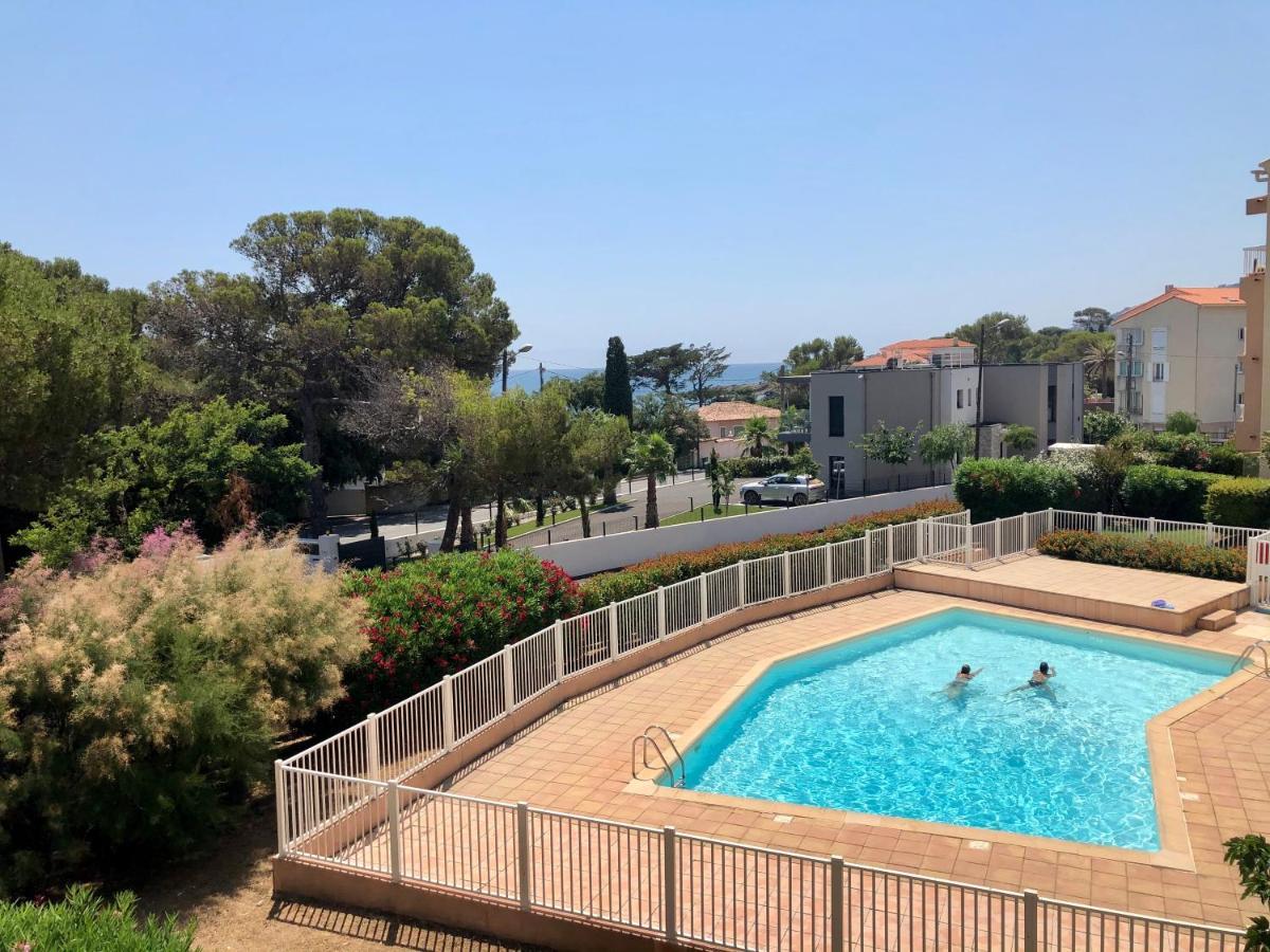 Apartment Newly Renovated Aircond-Wifi-Pool-Sea View-150M To Beaches- Saint Aygulf Exteriér fotografie