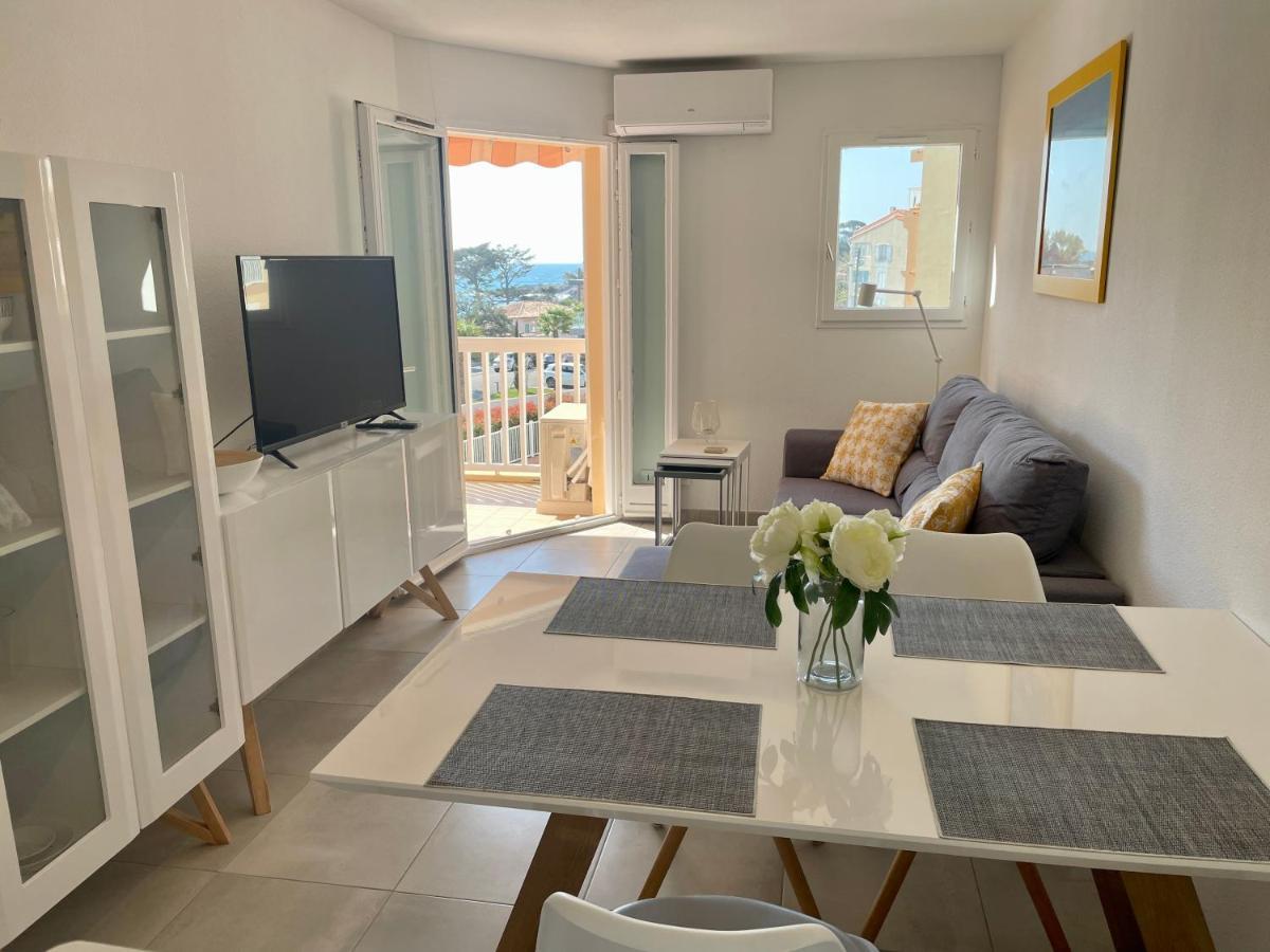 Apartment Newly Renovated Aircond-Wifi-Pool-Sea View-150M To Beaches- Saint Aygulf Exteriér fotografie